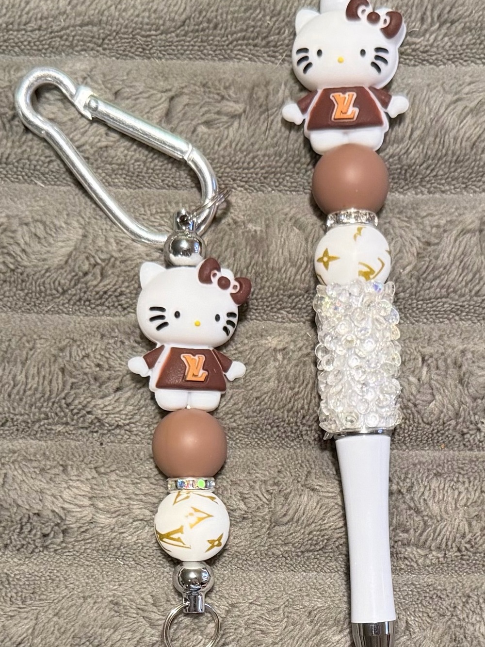 Hello Kitty Brown and White Beaded Keychain & Pen Set